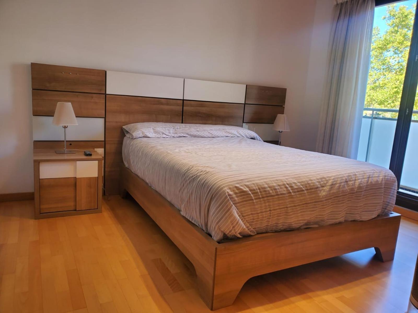 Habitacion Con Piscina Y Sauna サン・クガ・デル・バリェス エクステリア 写真